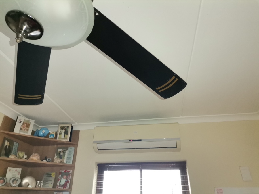 1 Bedroom Property for Sale in Moorreesburg Western Cape